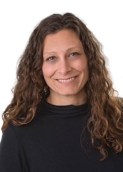 Kristie J Robinet