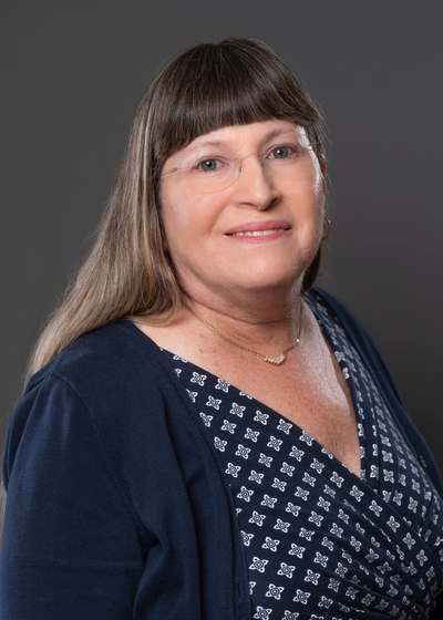 Donna L Plog