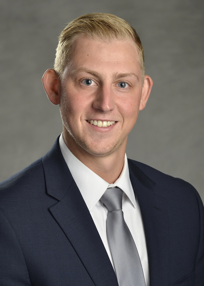 Dylan M Niklason