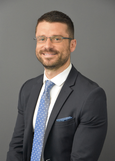 Ryan K Dix