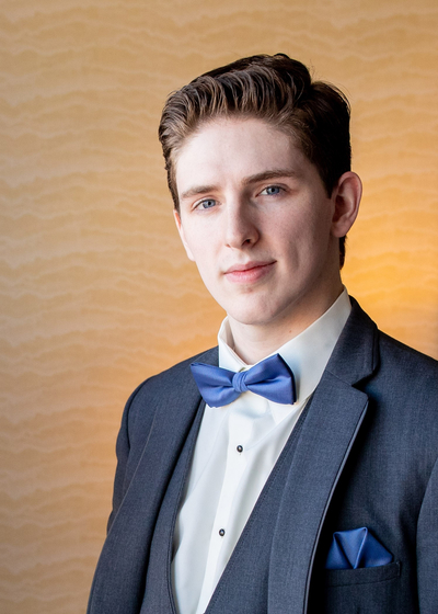 Daniel M Barrett
