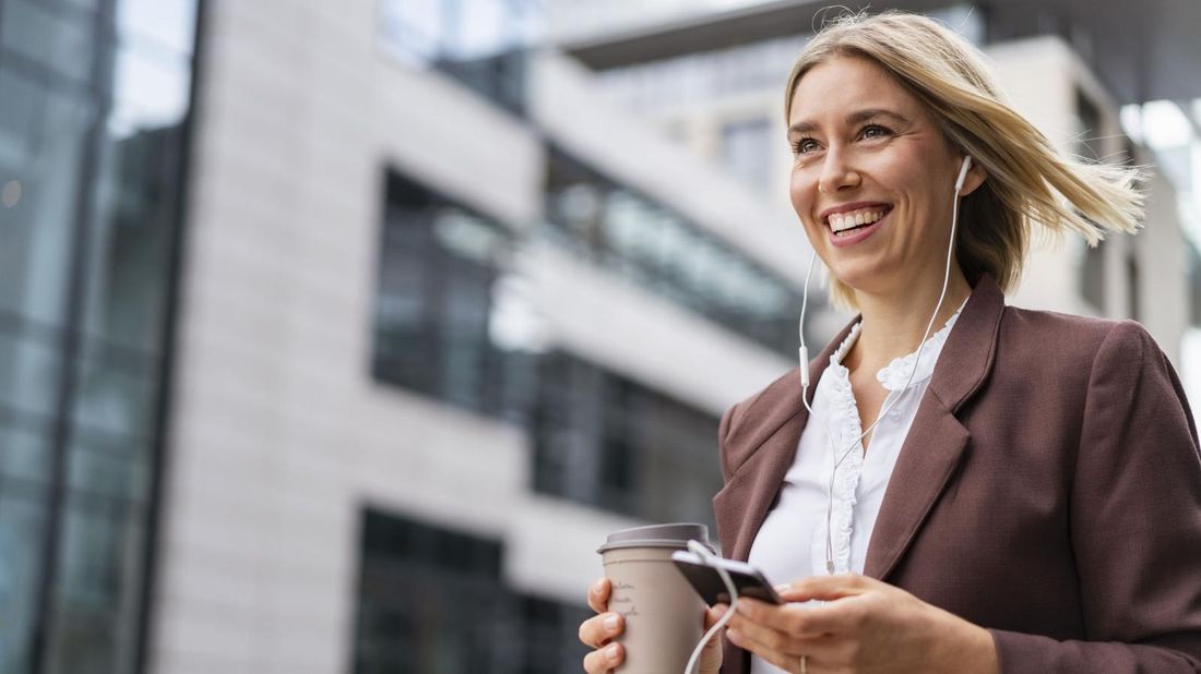 woman thinking about changing jobs