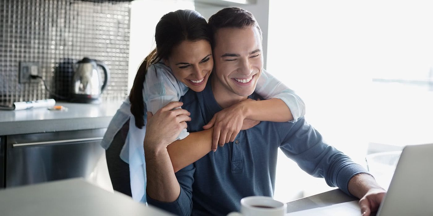 How to get out of debt couple on their computer