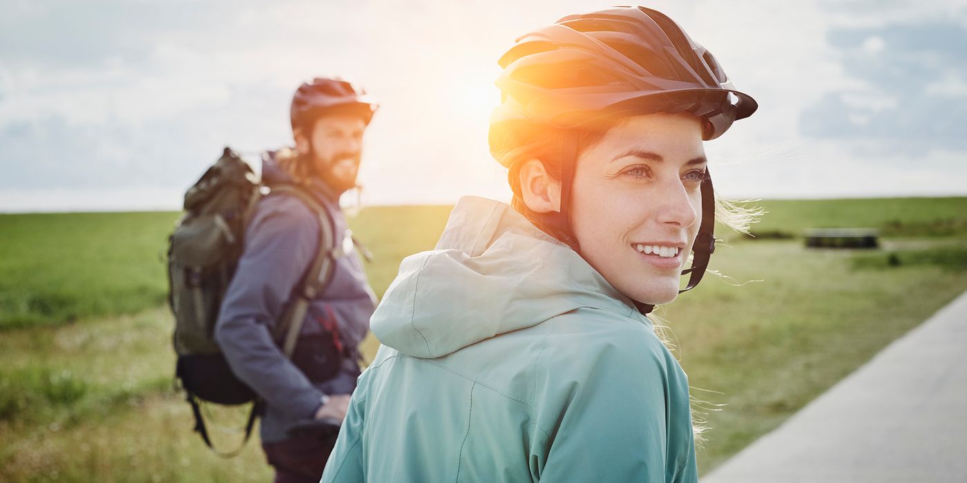 couple-on-bikes-with-financial-personalities