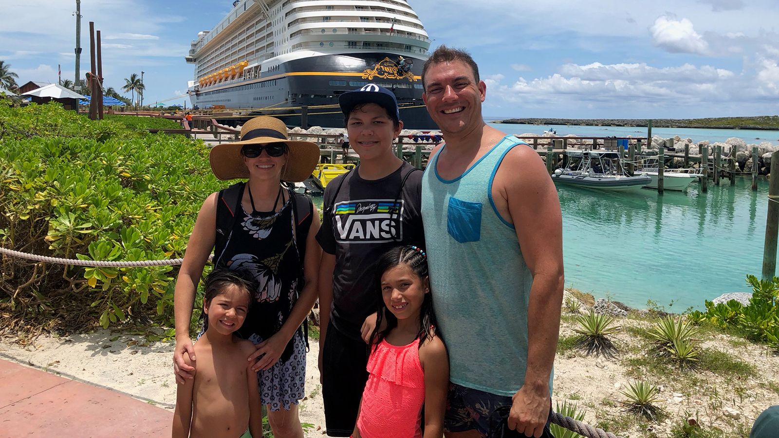 Erik Gomez and family on vacation together.