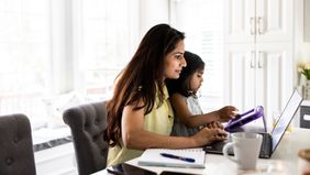 widow researching how Social Security survivor benefits work