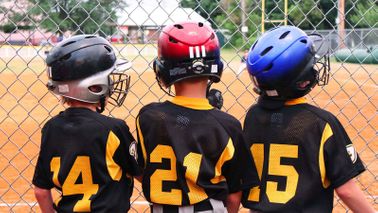 How to control the cost of youth sports baseball players