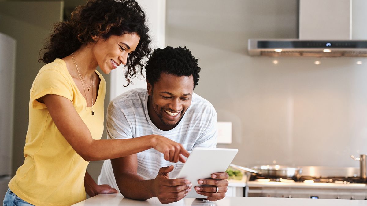 couple-planning-for-tax-refund