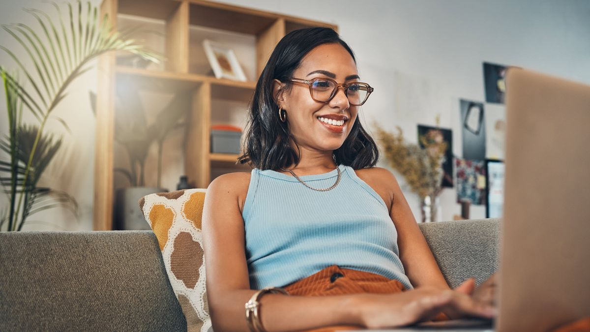 woman researching traditional iras