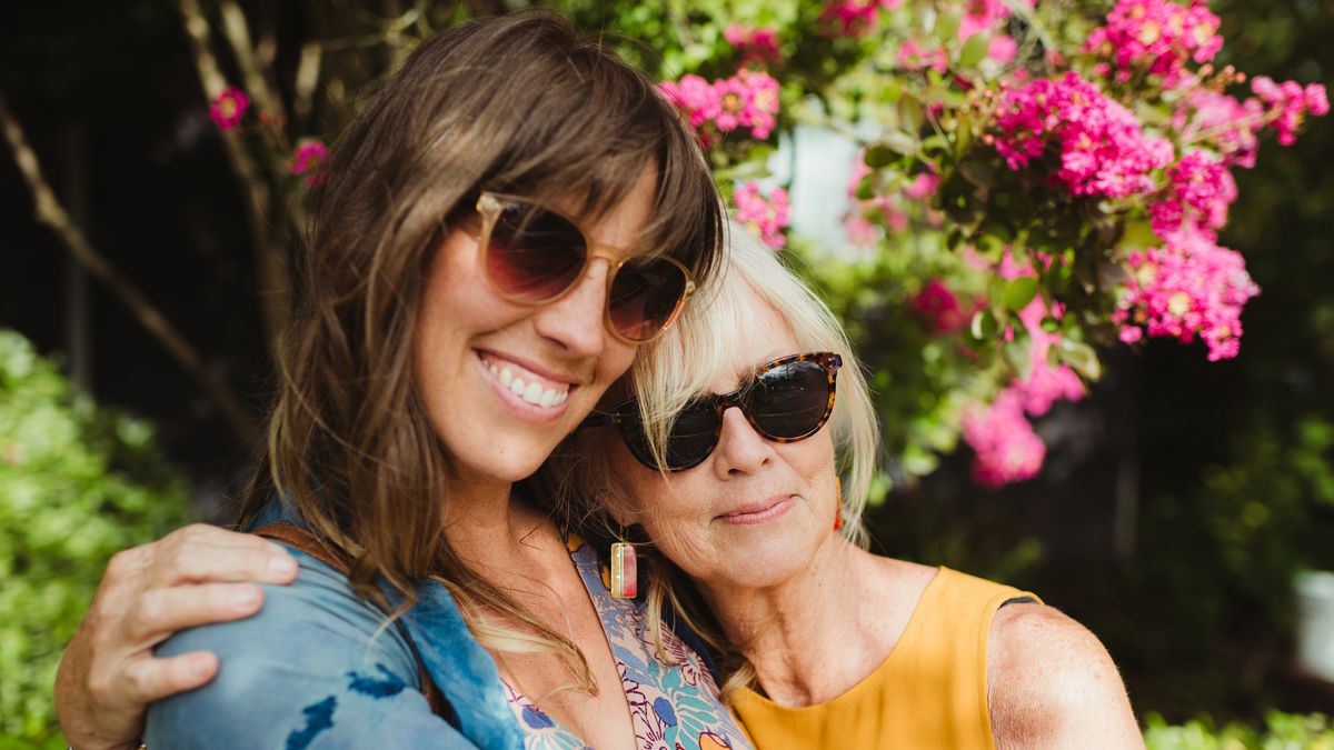 mother-and- millennial-daughter-embracing
