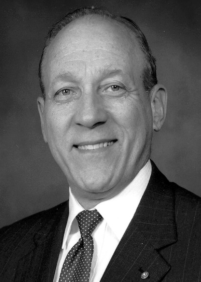 Patrick R Lucas 