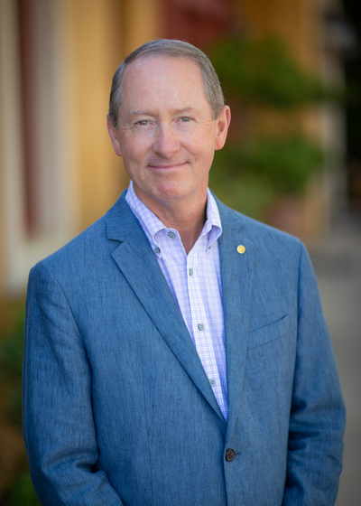 Professional headshot of financial representative, Douglas E Clifford.