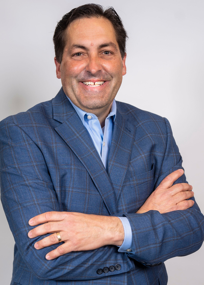 Photo of Private Wealth Advisor Rob Robertory