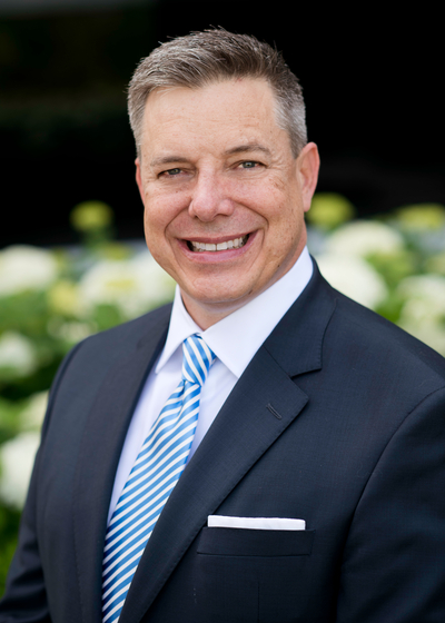 Photo of Wealth Management Advisor Mark D Schuchardt