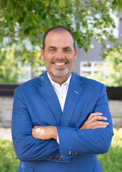 Jeffrey J Gayonski 