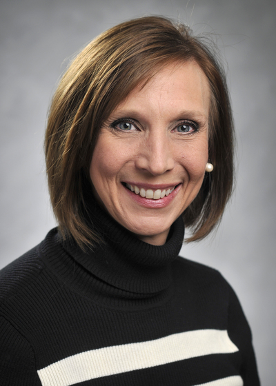 Kim Leinen headshot