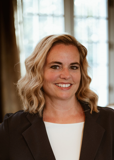 Photo of Director of Wealth Management Services Sarah Hooley