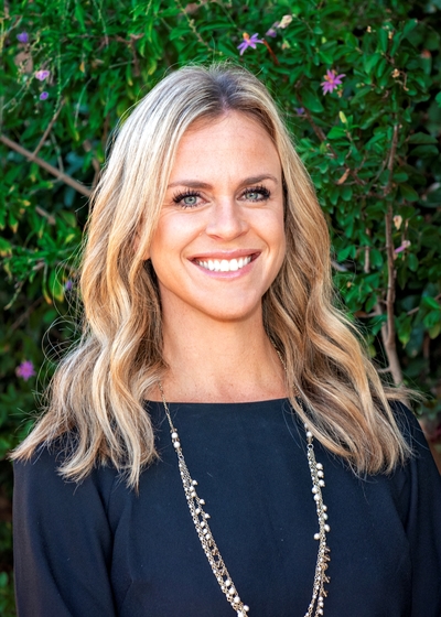 Kelly Thede - Northwestern Mutual headshot