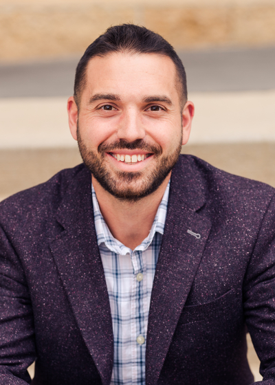 Photo of Associate Wealth Management Advisor Jase Oakley