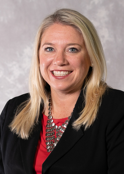Liza Wrobel headshot