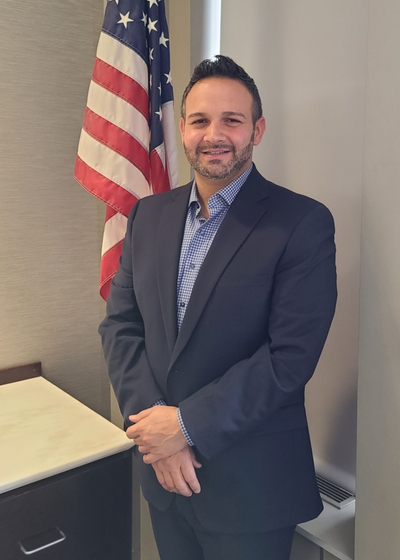 Sebastian Becerra - Northwestern Mutual headshot