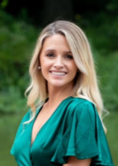 Christine Lenzi headshot