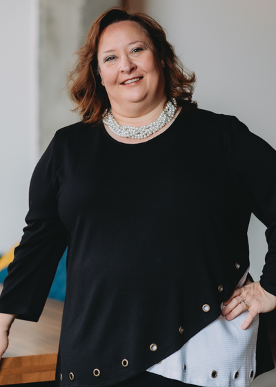 Lisa M Roettger