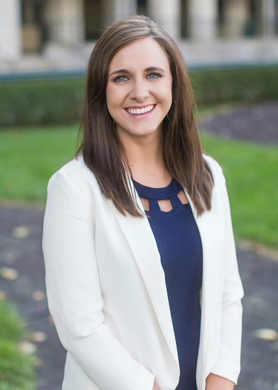 Photo of Associate Wealth Management Advisor Jennifer Marie Short