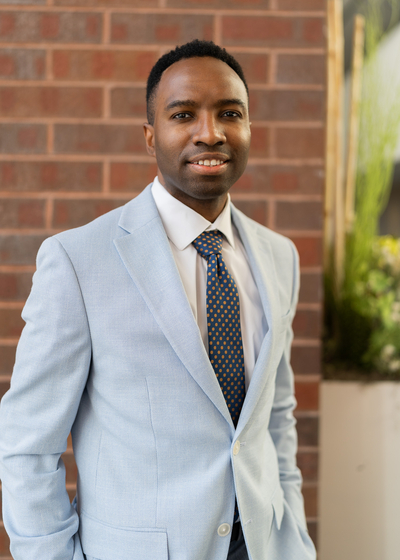 Photo of Financial Advisor Femi Oguntuase