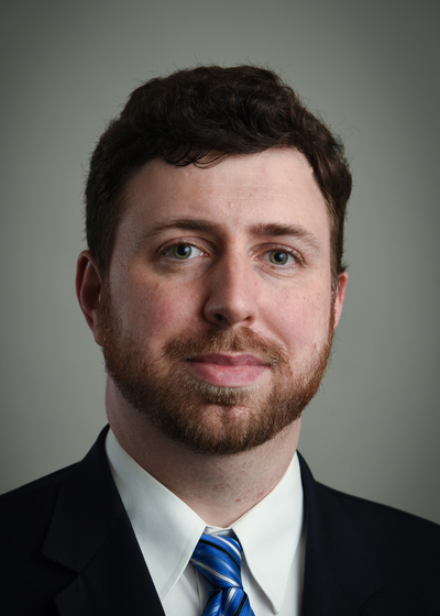William R Lee III