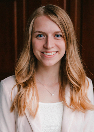 Photo of Associate Wealth Management Advisor Paige O'Connell