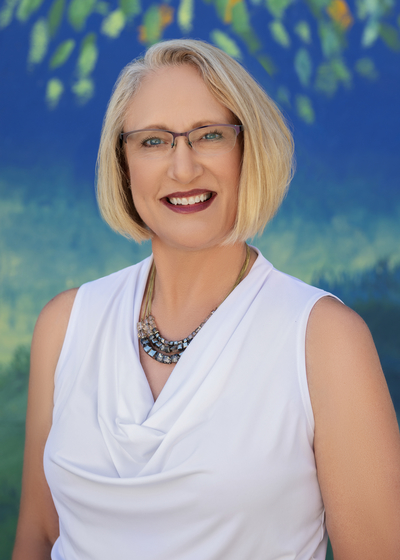 Leslie S Hughes