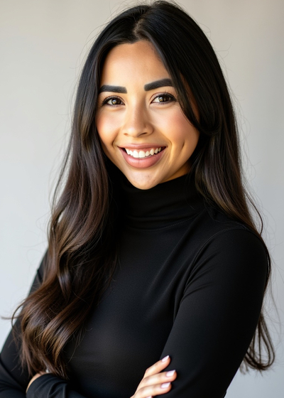 Photo of Financial Advisor Esmeralda Quintero