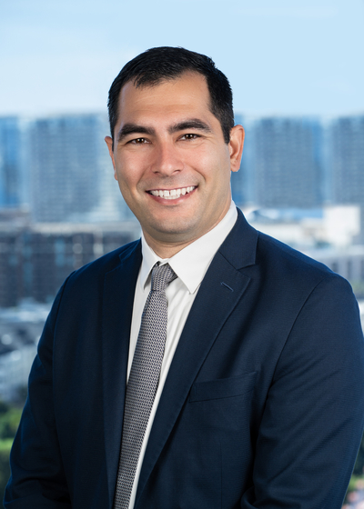 Daniel  Shahmoradian 