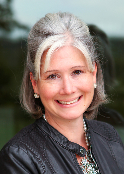 Anne E Schutt