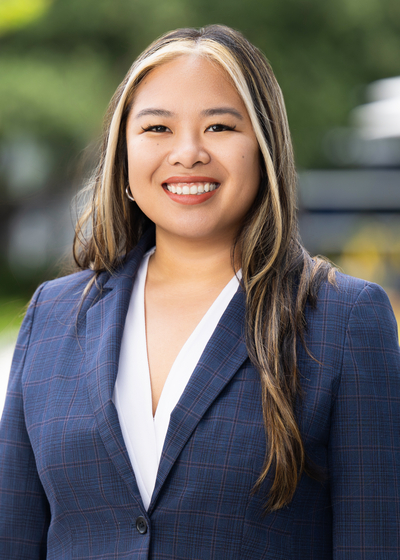 Photo of Financial Advisor Nikki Solis