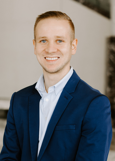 Photo of Associate Financial Representative Travis David Thielen