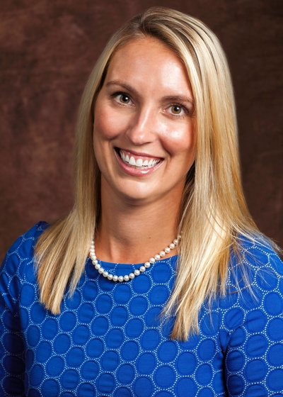 Elizabeth Metzger headshot