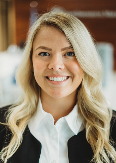 Ali Ashley headshot