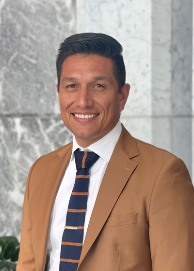 Luis Menjivar - Northwestern Mutual headshot