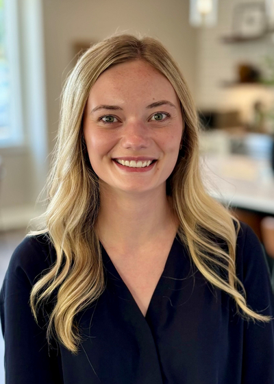 Photo of Financial Planning Associate Courtney Dowdle