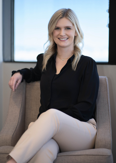 Liz Mott headshot