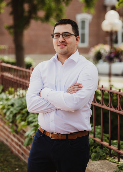 Photo of Associate Wealth Management Advisor Devante Loy