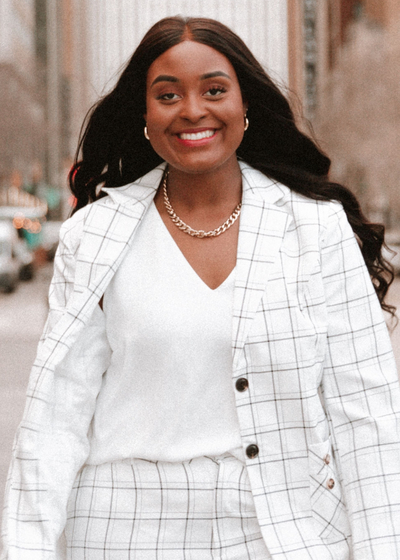 Professional headshot of financial representative, Victoria Ruth Mayes.