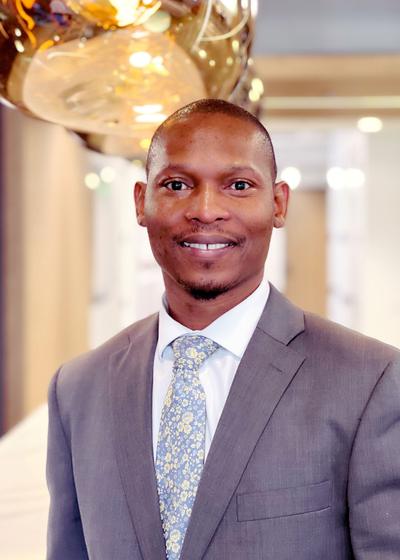 Photo of Associate Financial Representative Albert Nyarugwe
