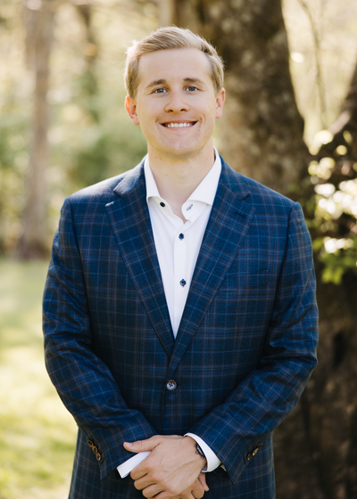 Professional headshot of financial representative, Hayden Lowe.