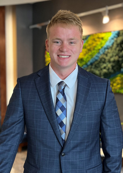 Professional headshot of financial representative, Hunter Stephens.