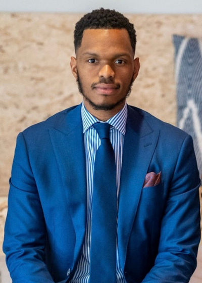 Photo of Associate Financial Representative Kelly Vargas