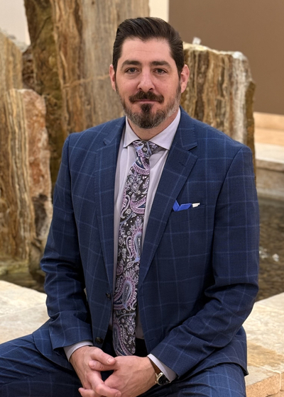Photo of Associate Financial Representative Ryan Elmore