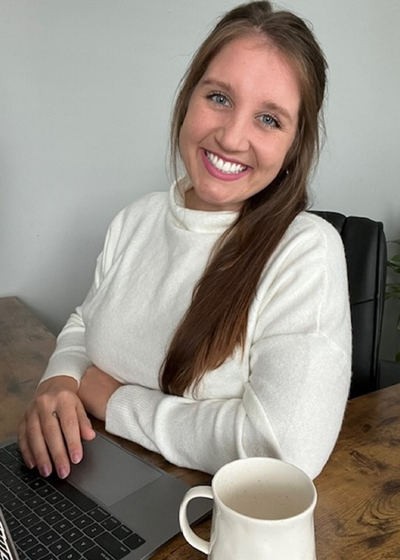 Photo of Associate Financial Representative Sarah Mlnarik